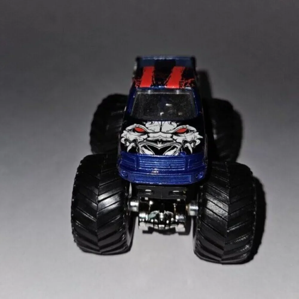 3 Hot Wheels Monster Truck Jam Lot Grave Digger Thrasher Zombie Blue Tie 2015